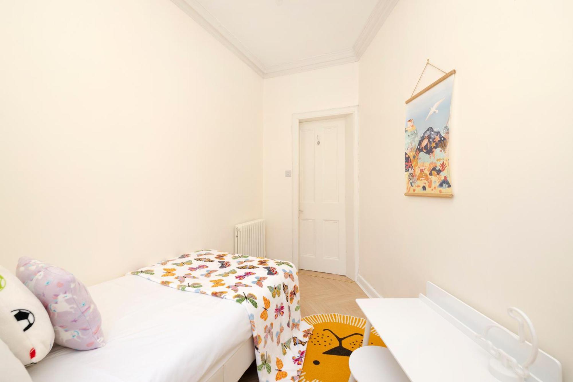 Joivy Modern Flat In City Centre - For Up To 3 Guests Apartment Edinburgh Luaran gambar