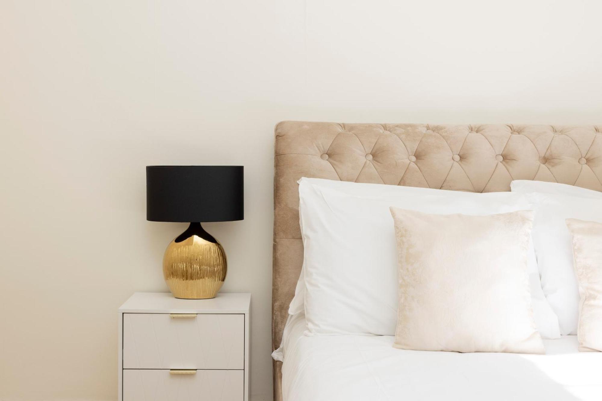 Joivy Modern Flat In City Centre - For Up To 3 Guests Apartment Edinburgh Luaran gambar