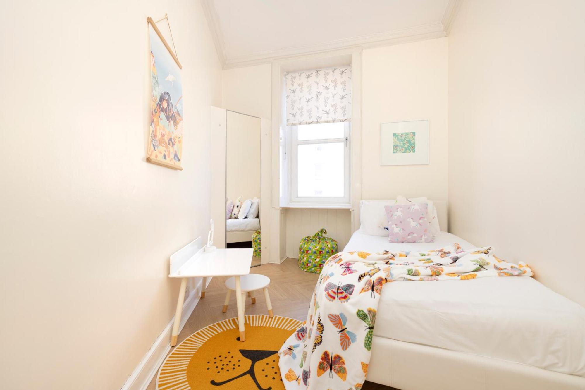 Joivy Modern Flat In City Centre - For Up To 3 Guests Apartment Edinburgh Luaran gambar