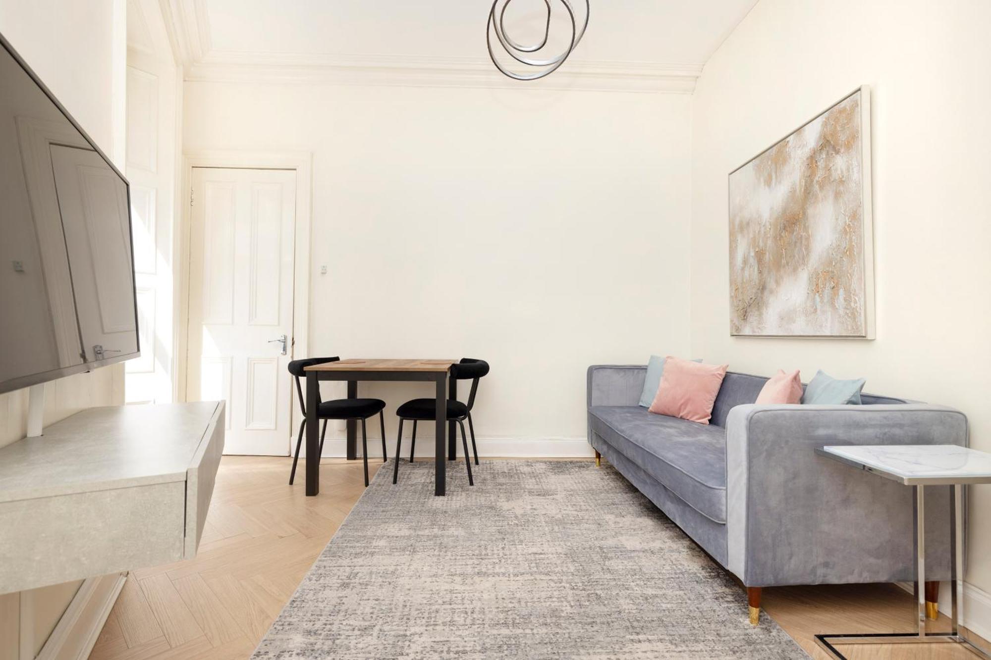 Joivy Modern Flat In City Centre - For Up To 3 Guests Apartment Edinburgh Luaran gambar
